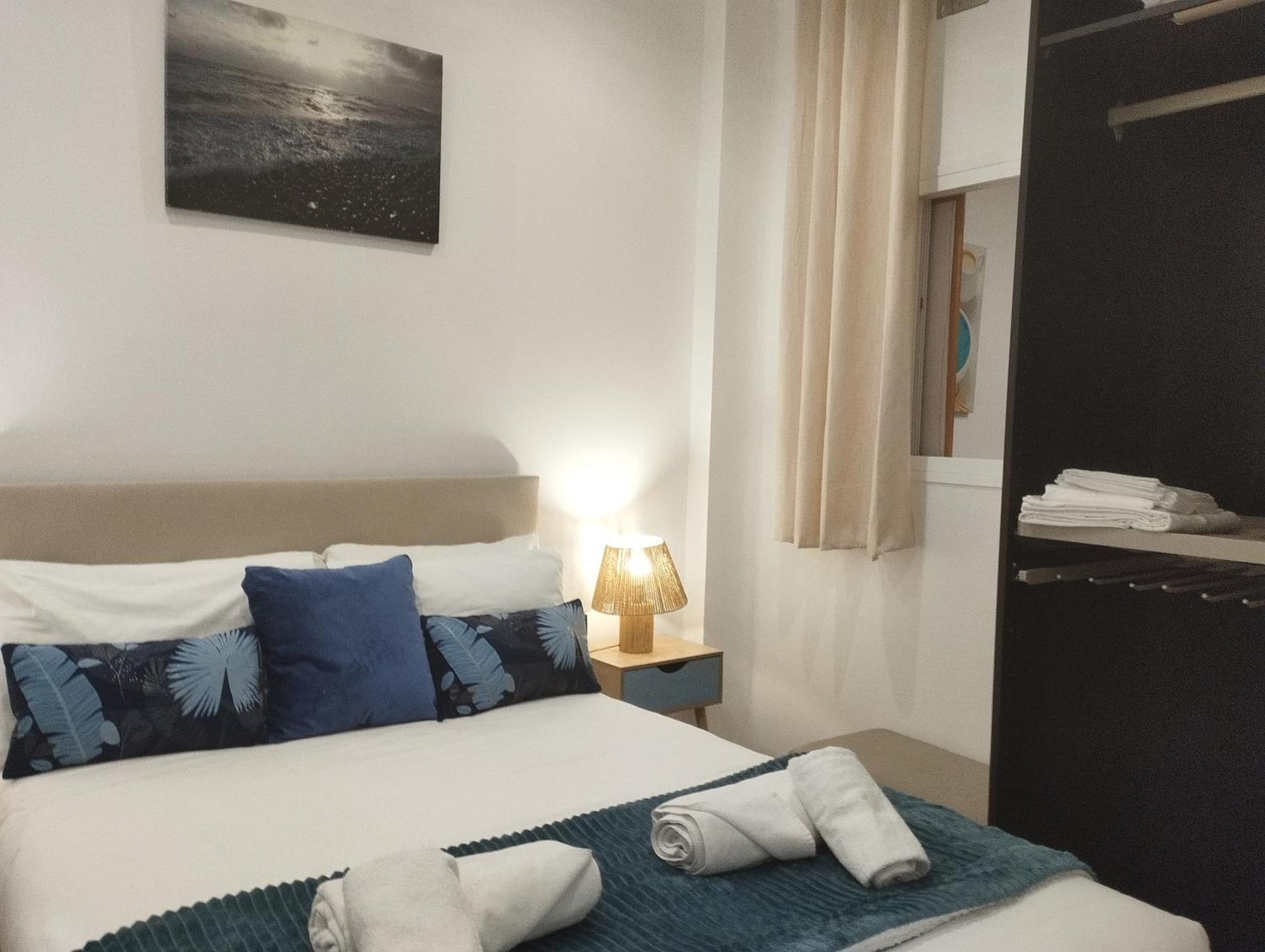 Appartement Port House, Paseo Maritimo,A Un Minuto Playa à Fuengirola Extérieur photo
